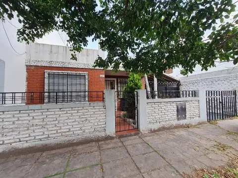 Vendo Casa 3 ambientes