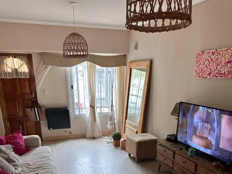Casa 4 ambientes con 4 baños
