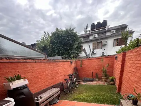 CASA 4 AMB C/ PATIO, TERRAZA Y COCHERA EN RAMOS MEJIA