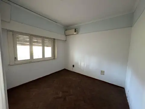 CASA DE 4 DORMITORIOS EN SAN NICOLAS