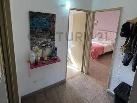 80 entre 12 y 12 bis , Piso 0