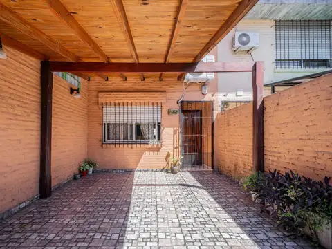 Depto Tipo Casa en Venta de 3 ambientes