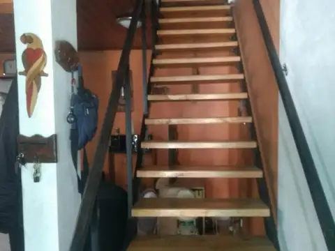 Depto Tipo Casa 4 ambientes con 2 baños