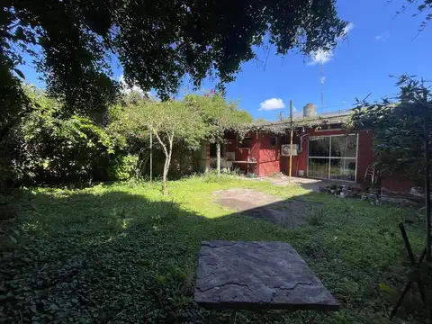 Casa en venta para refaccionar- Martínez - 2 dormitorios