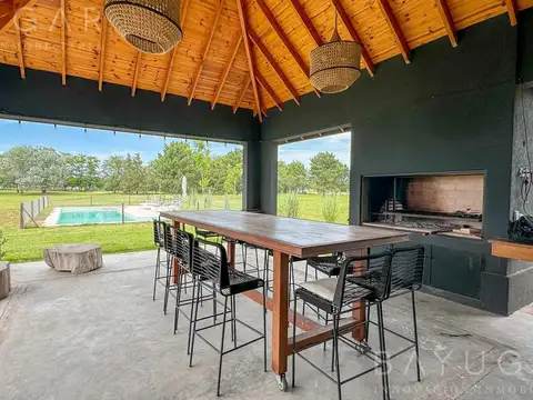 Venta Casa al Golf- Barrio Privado Everlinks Golf Club  / Lujan