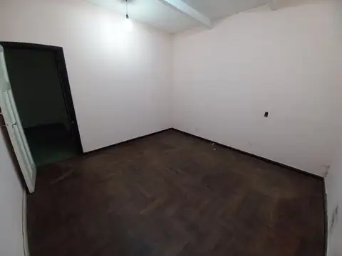 Casa 2 dormitorios, excelente ubicación!