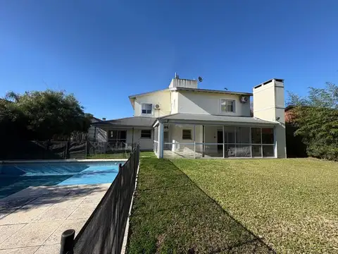 CASA EN VENTA SOLARES DEL CARMEN - ZARATE 