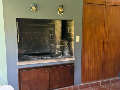 Oportunidad en los Sauces. Casa moderna, en country con amenities. Seguridad y confort