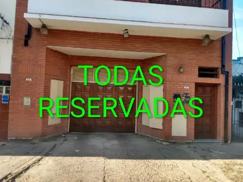 Cochera en venta en Villa Dominico