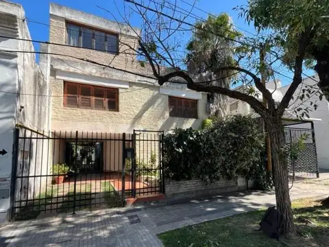 VENTA | PERMUTA - Casa 3 dormitorios bajo el regimen de PH - Barrio Alberdi, Rosario.