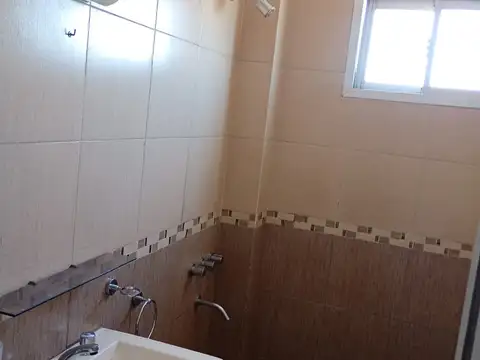 Departamento en Alquiler en Caseros, $ 520.000