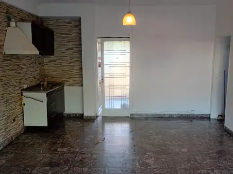 Avenida Marcelo Torcuato De Alvear 4400, Piso 2