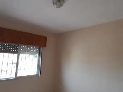 DEPARTAMENTO DE 3 AMBIENTES. HURLINGHAM