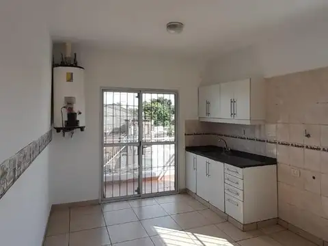 Departamento en Alquiler en Hurlingham, $ 700.000