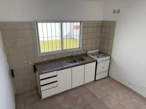 Departamento de Pasillo Único - Rioja 5300, Rosario