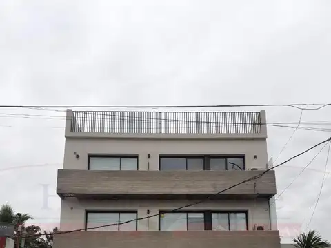 DEPARTAMENTO 2 AMBIENTES CON BALCÓN AL CONTRAFRENTE