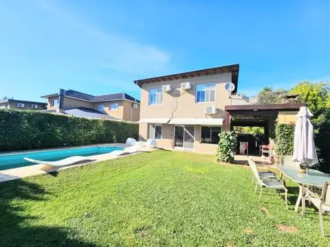 Casa en Venta de 4 dormitorios