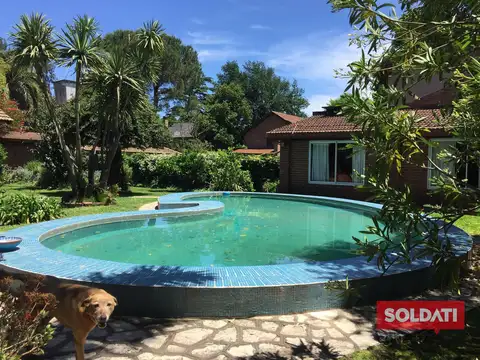 Casa en venta en Bella Vista - Casa para alquiler de verano en Bella Vista Enero y Febrero