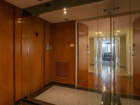 Departamento 10 ambientes con 4 baños