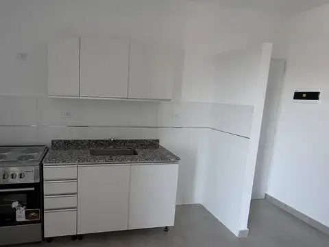 Departamento en Alquiler en Villa Luro, $ 650.000