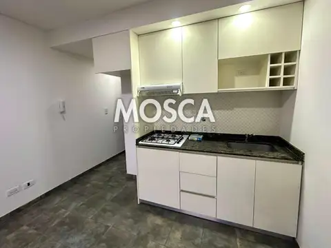 MONOAMBIENTE EN ALQUILER MORENO CENTRO
