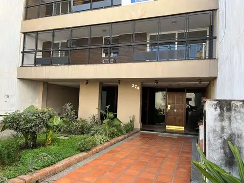 VENTA DE SEMIPISO C/COCHERA-AMENITIS EN BARRIO SUR
