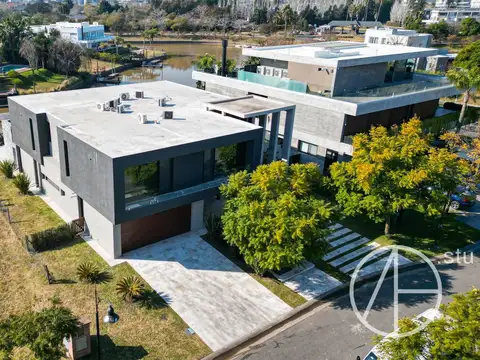 Barrio El Yacht Nordelta  - Casa en venta a estrenar con Amarra