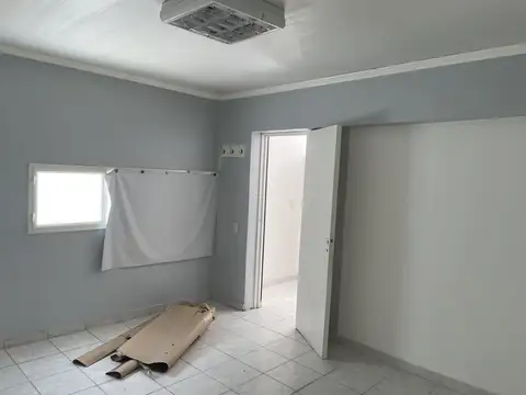 AV. INDEPENDENCIA 300