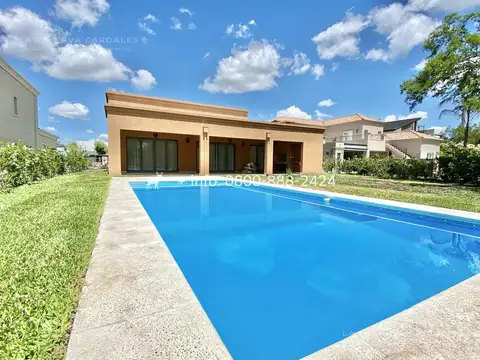 Casa en Venta con 2 cocheras