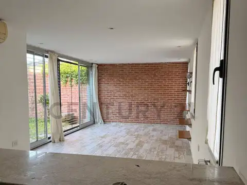 CASA DUPLEX APTO BANCO EN VENTA