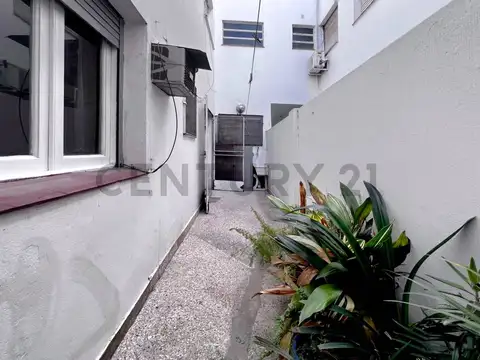 Juan Carlos Cruz 2300, Piso 0
