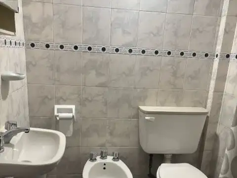 Depto Tipo Casa en Alquiler 25 años