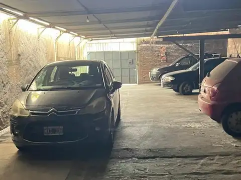 Alsina 23 Banfield Este