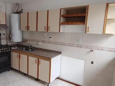 Departamento 4 ambientes con 2 baños
