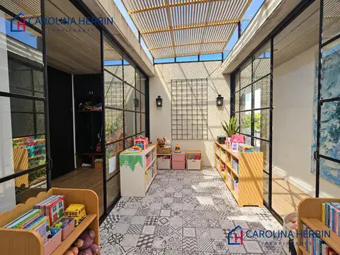 Casa 4 ambientes con 2 baños