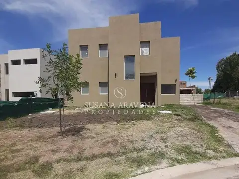 Casa en Venta 1 año