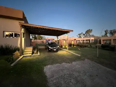 Casa en Alquiler de 3 dormitorios