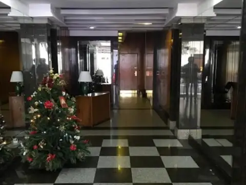 Rio De Janeiro 200, Piso 5