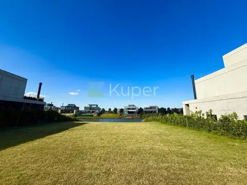 Venta lote al LAGO Virazón Nordelta