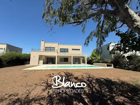 Casa en Alquiler Anual en Haras Santa Maria, El Molino, Escobar, G.B.A. Zona Norte