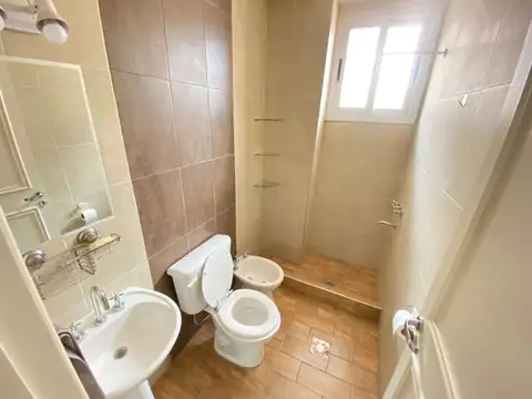 Departamento en Alquiler con 1 cocheras