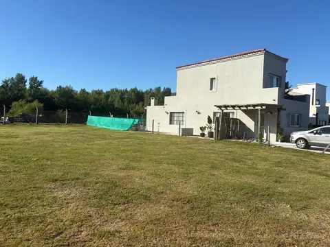 Terreno en Venta, FOT 1,2