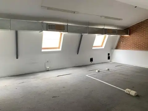 Departamento tipo loft / oficina con cochera en Puerto Madero