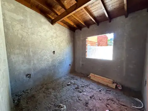 Casa 3 ambientes con 1 baño