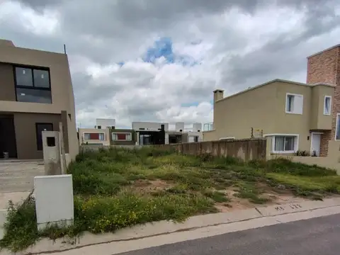 VENTA LOTE EN DOCTA ETAPA 4 360 M2 APTO DUPLEX