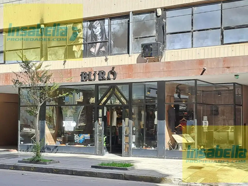La Rioja 1651, entre San Martin y Av. Luro