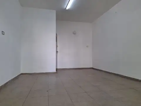 Local en Alquiler en Echesortu, $ 365.000