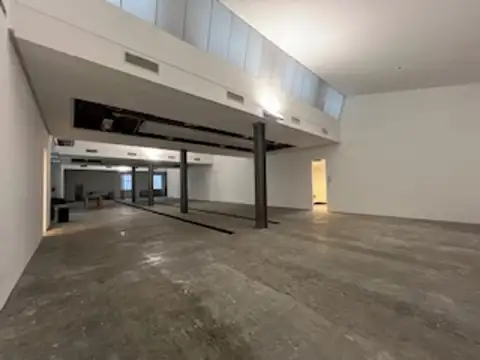 Oficina en Alquiler 56 años