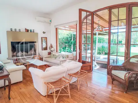 Casa en Venta al Este