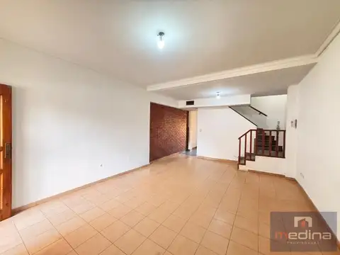 Casa en Alquiler en Chilavert, $ 1.499.000